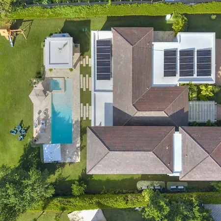 Golf & Sun Retreat Вилла Адехе