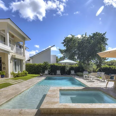 Golf & Sun Retreat Вилла Адехе